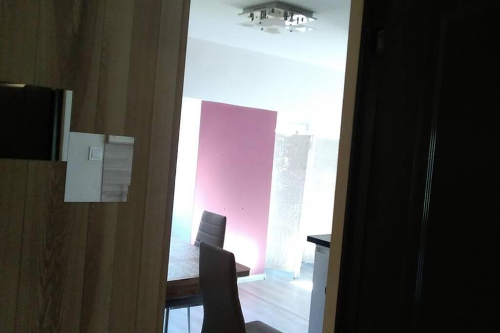 Nowoczesne Mieszkanie Blisko Natury I Sklepu Biedronka Karpacz Luaran gambar