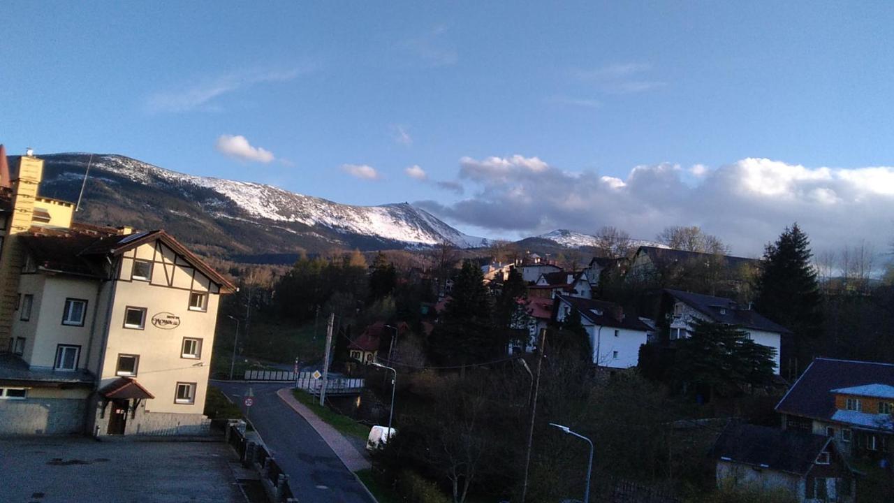 Nowoczesne Mieszkanie Blisko Natury I Sklepu Biedronka Karpacz Luaran gambar